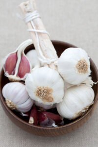 Herbs for Cholesterol: Curb Cholesterol With Garlic Image